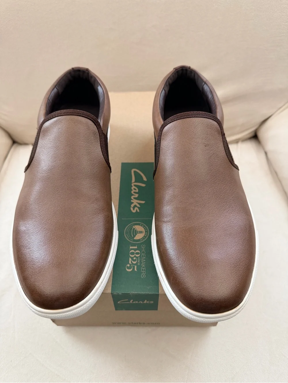 Clarks Men’s Brown Leather Slip-On Sneakers